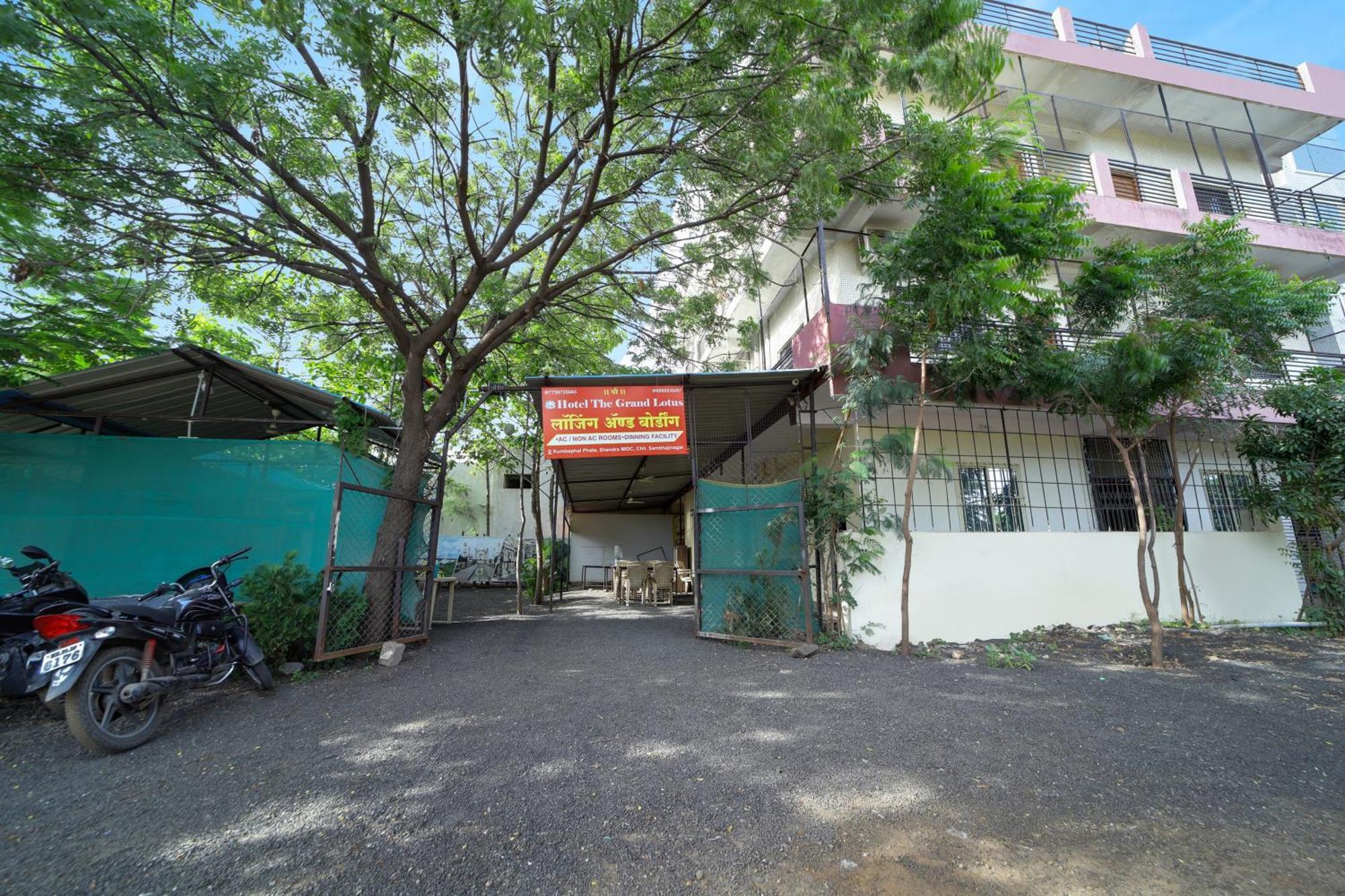 Oyo Flagship Hotel The Grand Lotus 奥兰加巴德 外观 照片